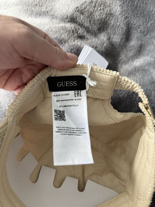 Guess baseball sapca unisex bej material reiat cu logo noua origina