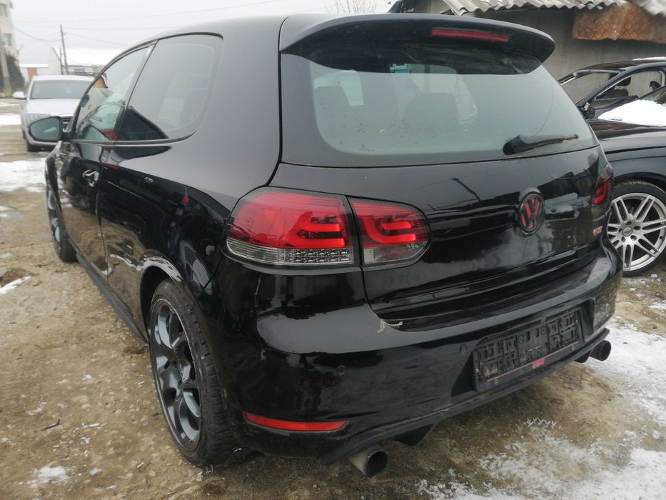 VW Golf VI GTI 210к.с. На части