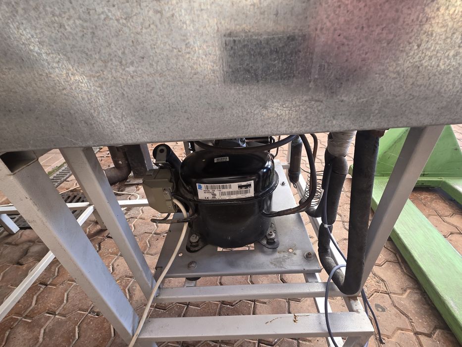 Хладилна витрина
