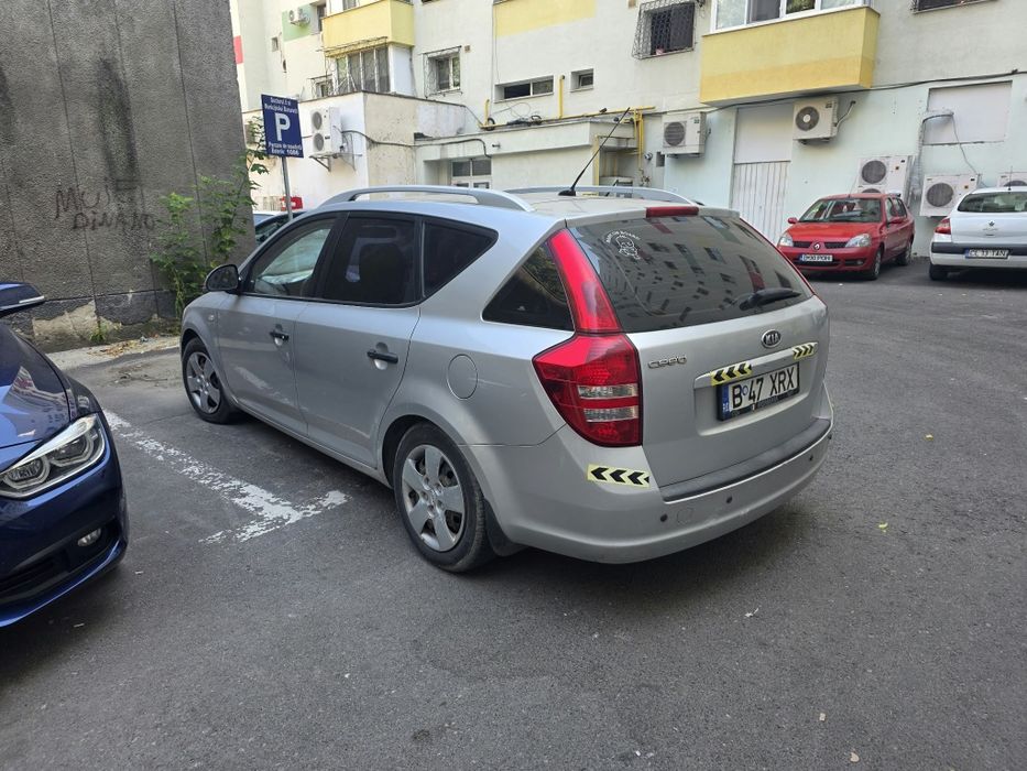 1600€ Kia Cee'd Break 1.4 benzina