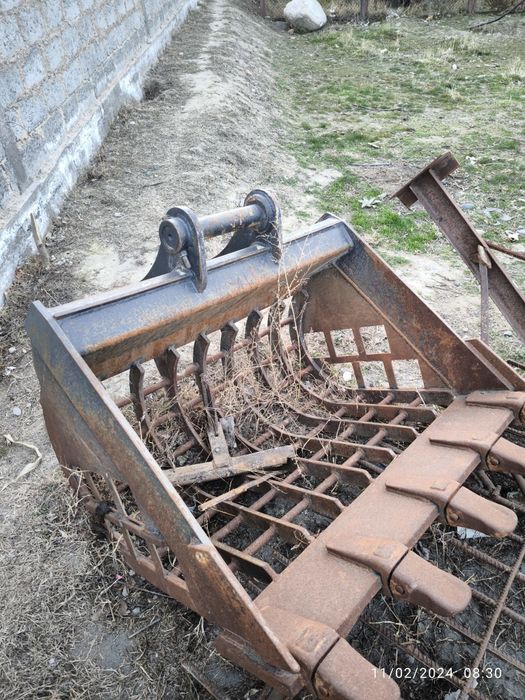 Kovush Ekskavator uchun