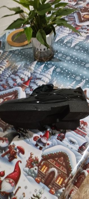 Продаю женские осенне-весенние туфли за чисто символическую стоимость.