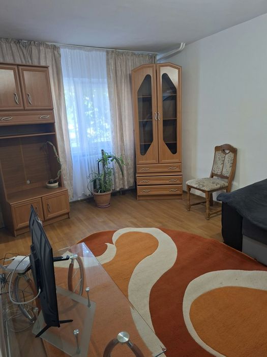 Garsoniera de închiriat zona Lapus