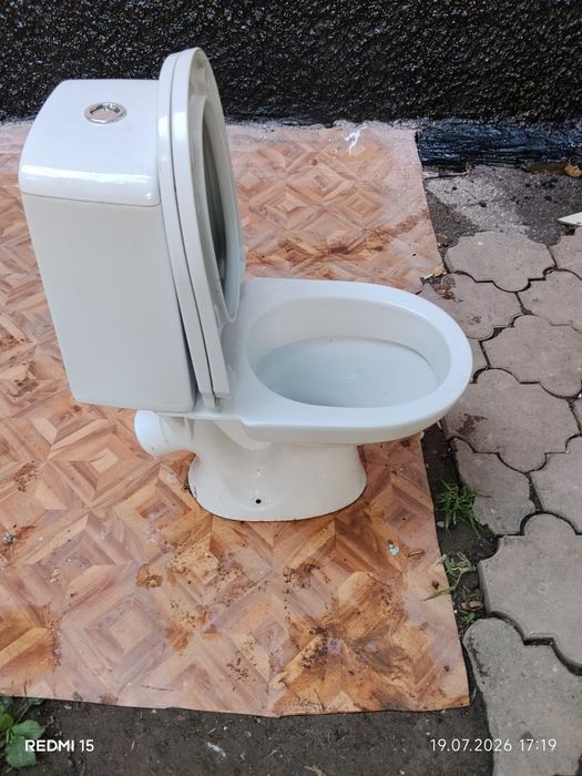 Унитаз б/у,производство Россия