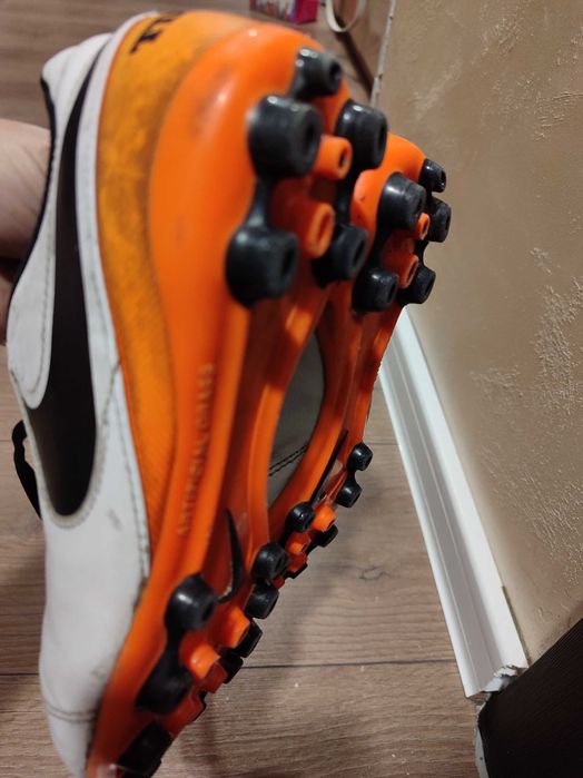 Бутонки за футбол, детски