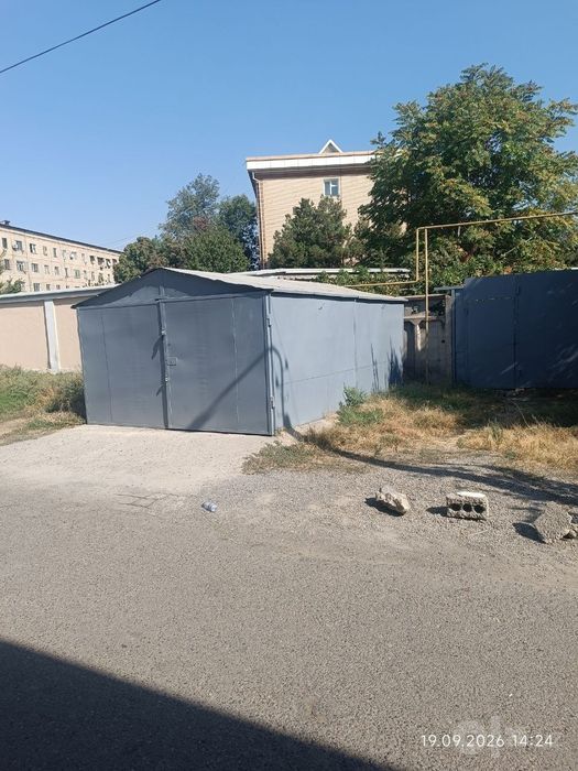 Гараж сотамиз. Холати Зур идеал.