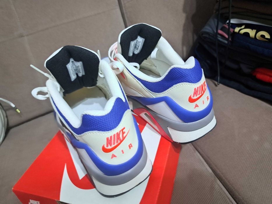 Vand adidasi Air Max Strix