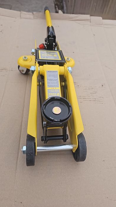 Продам Домкрат гидравлический