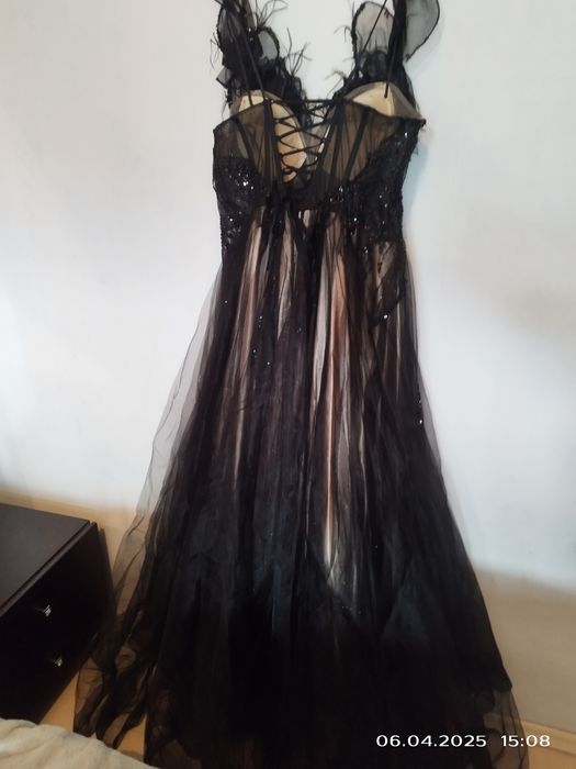 Бутикова абитуриентска рокля