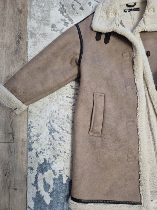 Cojoc Zara, mărimea S, oversize.