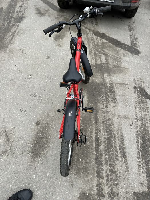 Bicicletă copii 20” B'Twin Racing Boy 320 – ideal 6-9 ani