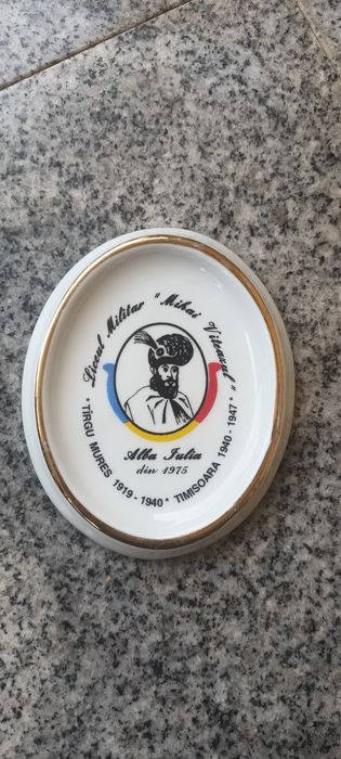 Obiect vechi din Porțelan