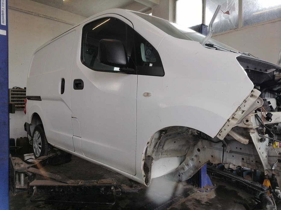 Nissan NV 200- 1.5 дизел/90 к. С/2011 год-на части