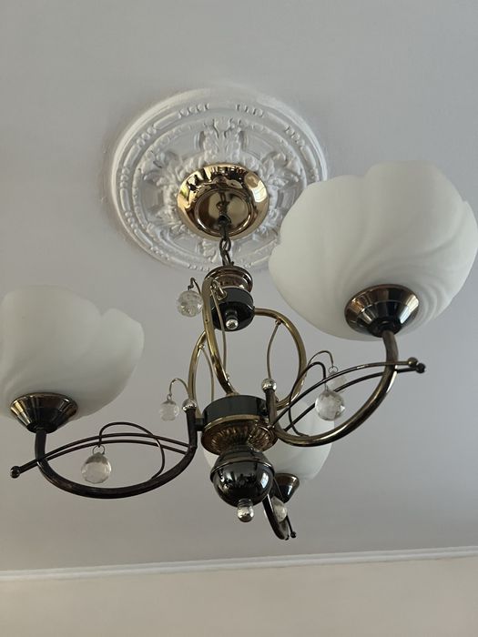 Люстра в отличном состоянии