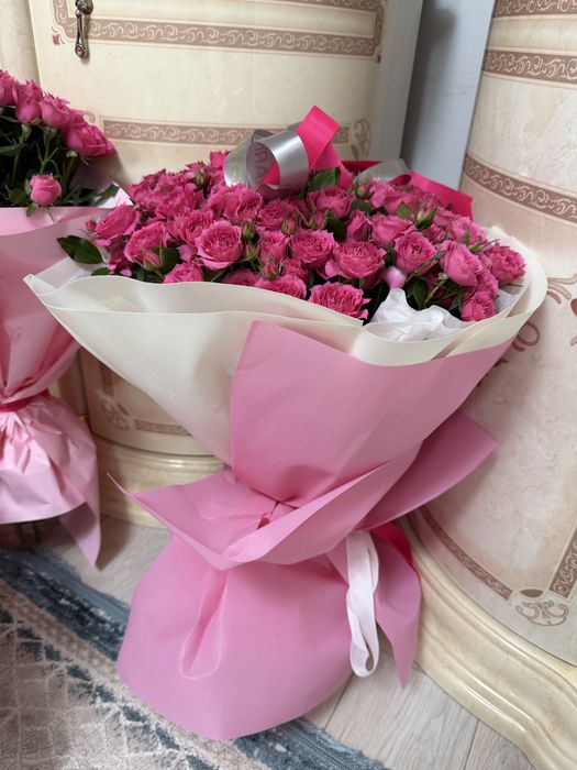 Продам огромный букет из кустовых роз