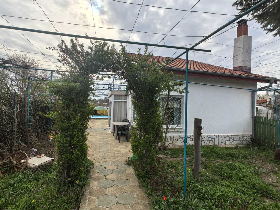 Продава се Къща в Ямбол, Промишлена зона - 60 кв.м за 680 €/кв.м - Снимка #1