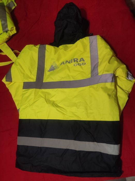 Работни дрехи       .