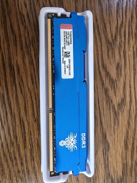 Memorii RAM 8GB DDR3