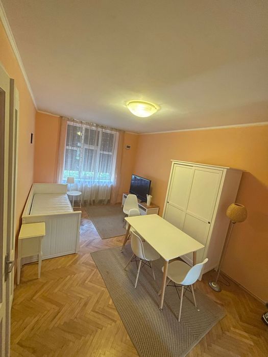 Vand casa ultracentral Gherla | Str. Crisan | Anexe si Garaj