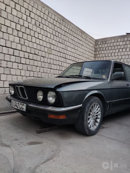 Bmw 524 sotiladi sròchni