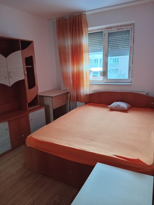 Apartament de închiriat