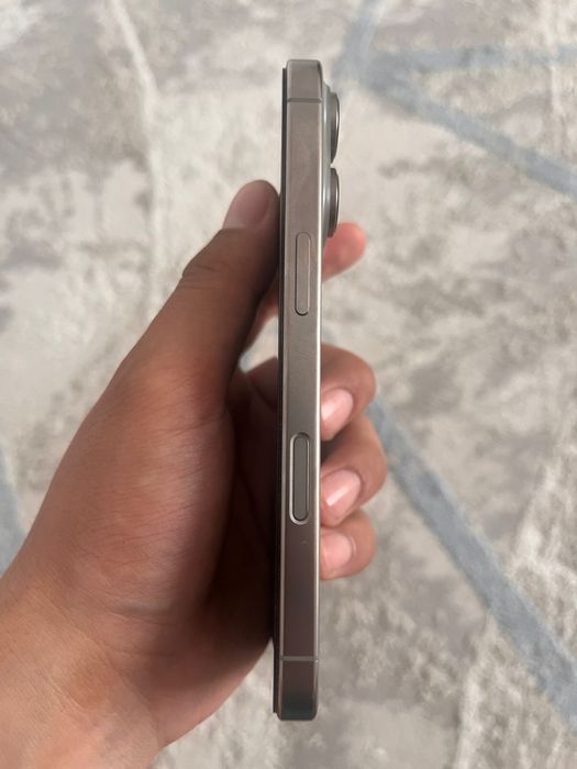 Iphone 16 pro с гарантией