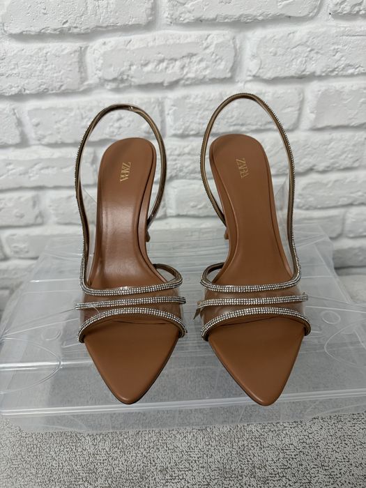 Нови сандали Zara