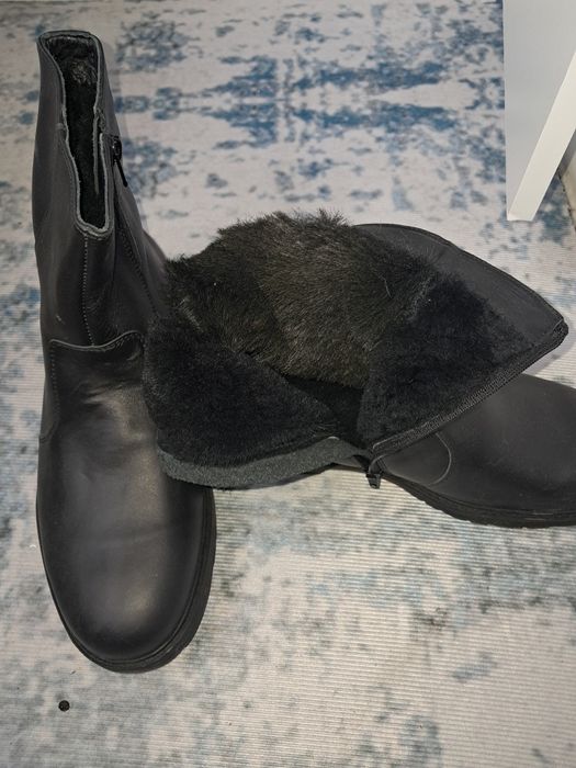 Продам ботинки зимние новые