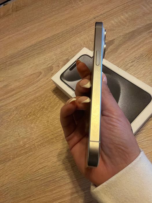 iPhone 15 pro 128 GB