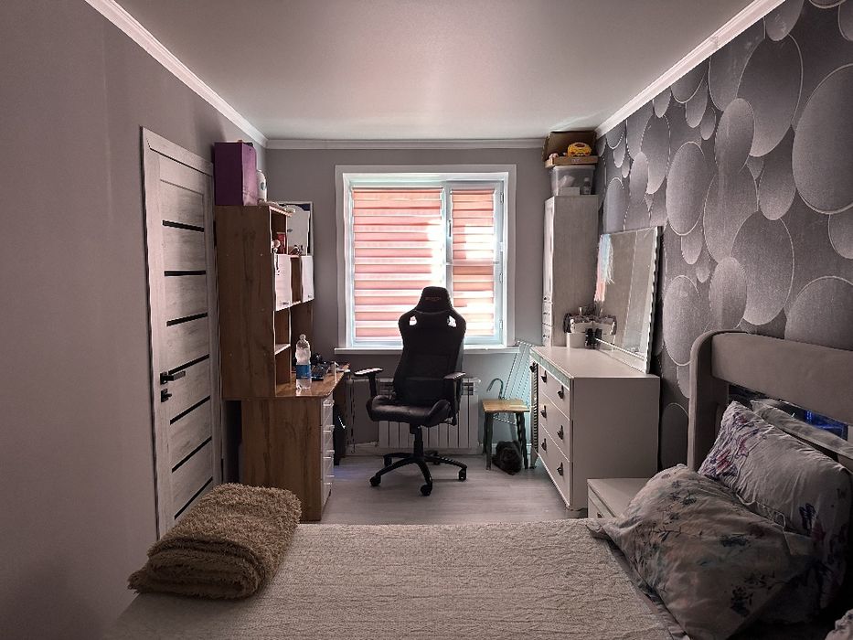 Продам спальный гарнитур