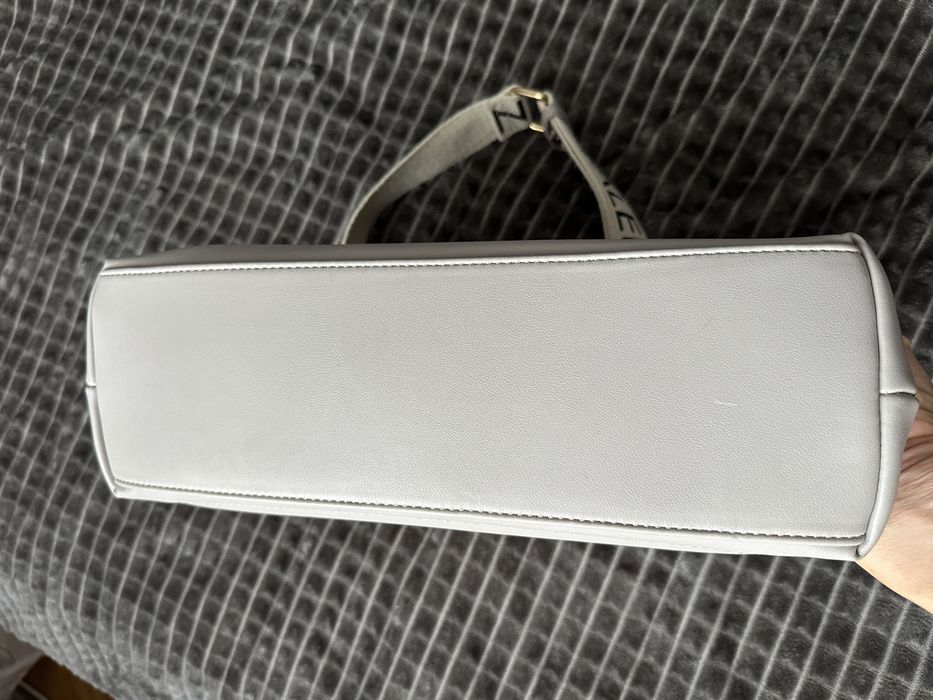 Дамска чанта Valentino