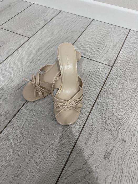 Шлепки stradivarius 37 размер