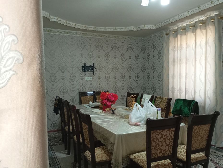 Hovli Srochniy sotiladi 6sotix