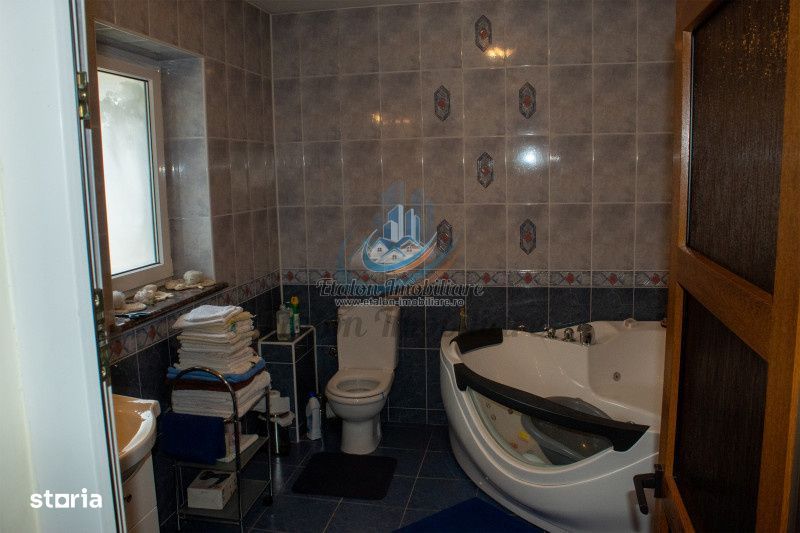 Vila Lux 375 mp Piatra Neamt