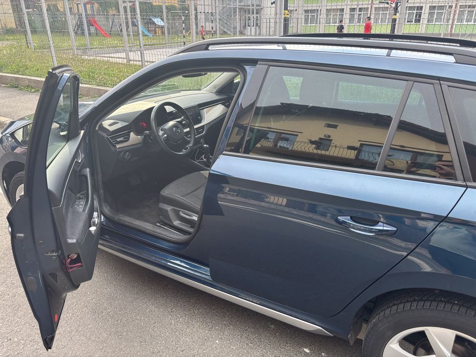 SKODA Kamiq 2021 — imagine 4