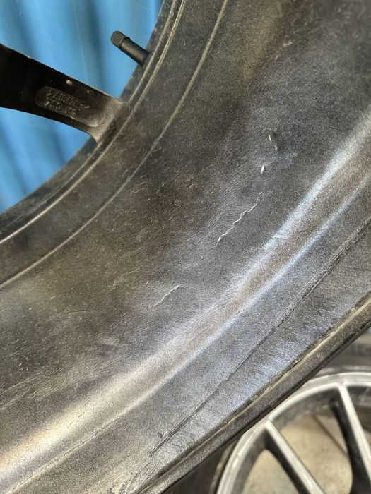 Американские диски Тесла 235/45/18 michelin