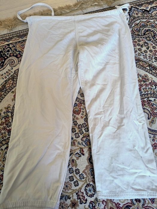 Мизуно ақ кимано