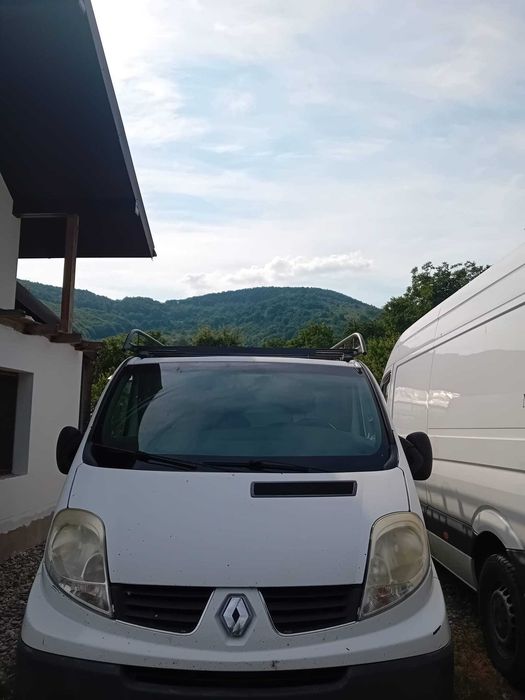 Renault Trafic 2.0 dCi 90 CP L2H1 | 2008 | 3 locuri |