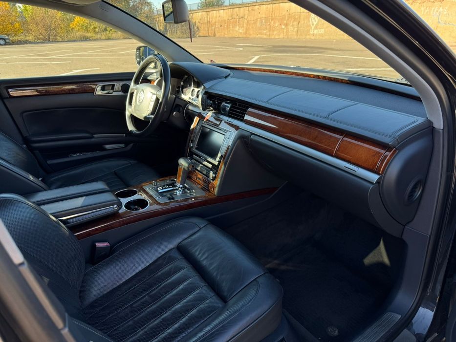 Volkswagen Phaeton 3.0 V6 TDI 4Motion – 240 CP