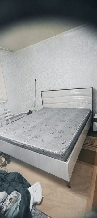 Кровать с тумбами, срочно продам