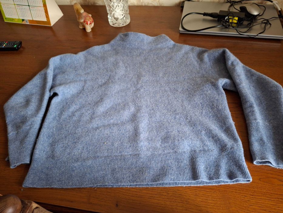 Пуловер кашемир 100%, 46 размер, очень хороший.