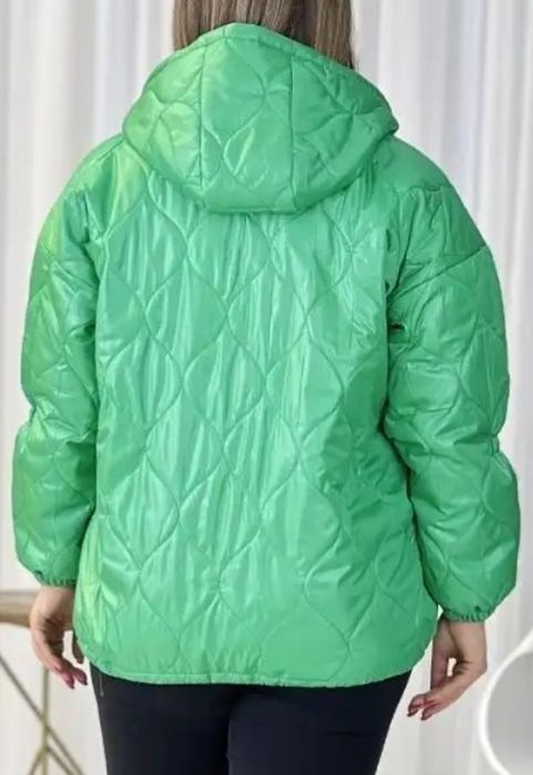 Продам куртку демисезонную