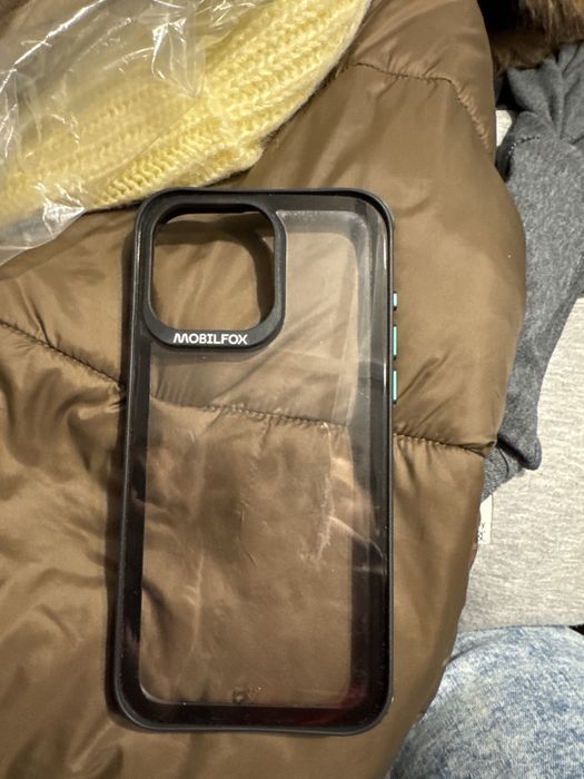 Mobilfox кейс чисто нов за 15про макс