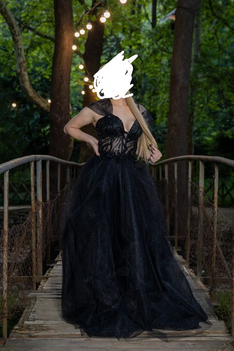 Абитуриентска рокля