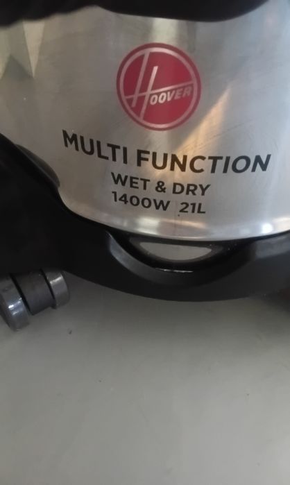 Aspirator Hoover model TWDH1400 011 putin utilizat
