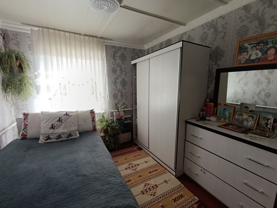 Uy sotiladi pul zarur