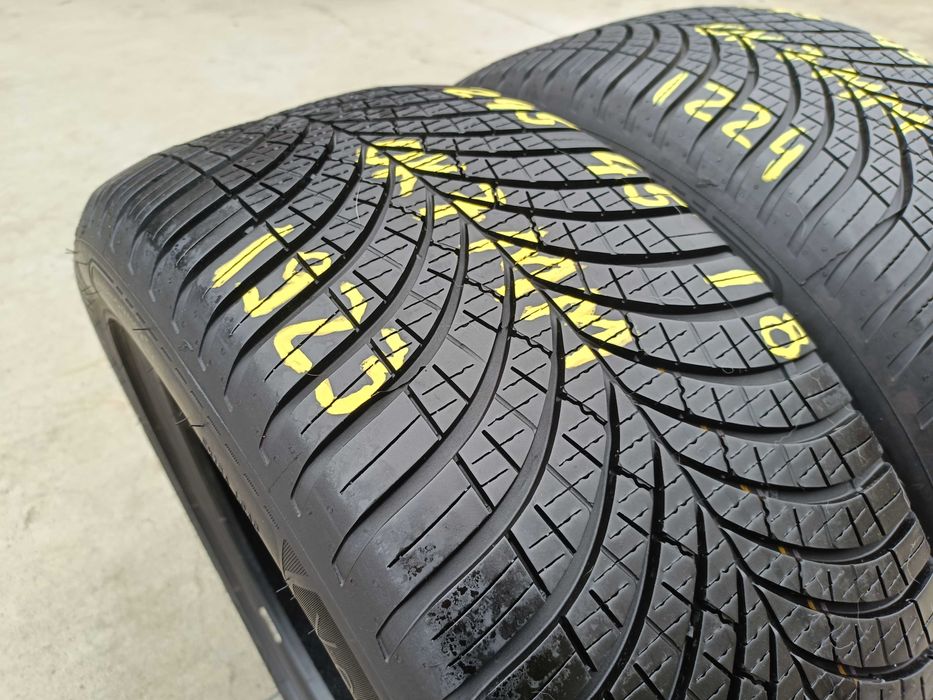 Doua anvelope 245 45 18 goodyear vector 4 season 7 mm dot 2024