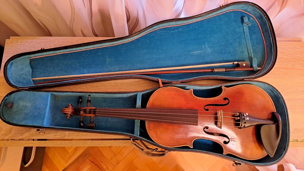 Vand vioara clasica.