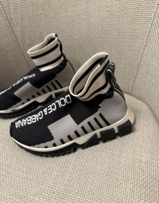 Vand adidaşi Dolce&Gabbana