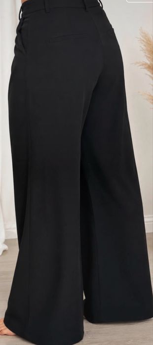 Answear Pantaloni eleganți Wide Leg Palazzo • Talie înaltă • Negri • Stare impecabilă